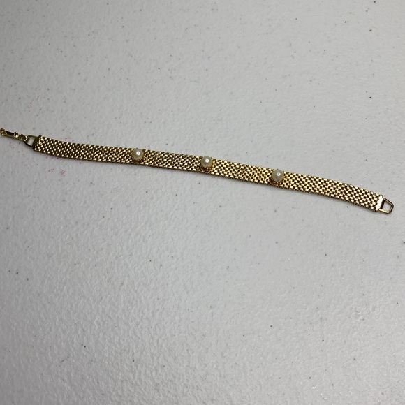 Gold Tone Mesh Faux Pearl Bracelet - Picture 4 of 7